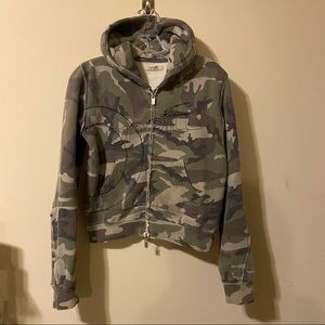 O’Neil camp zip up hoodie size S